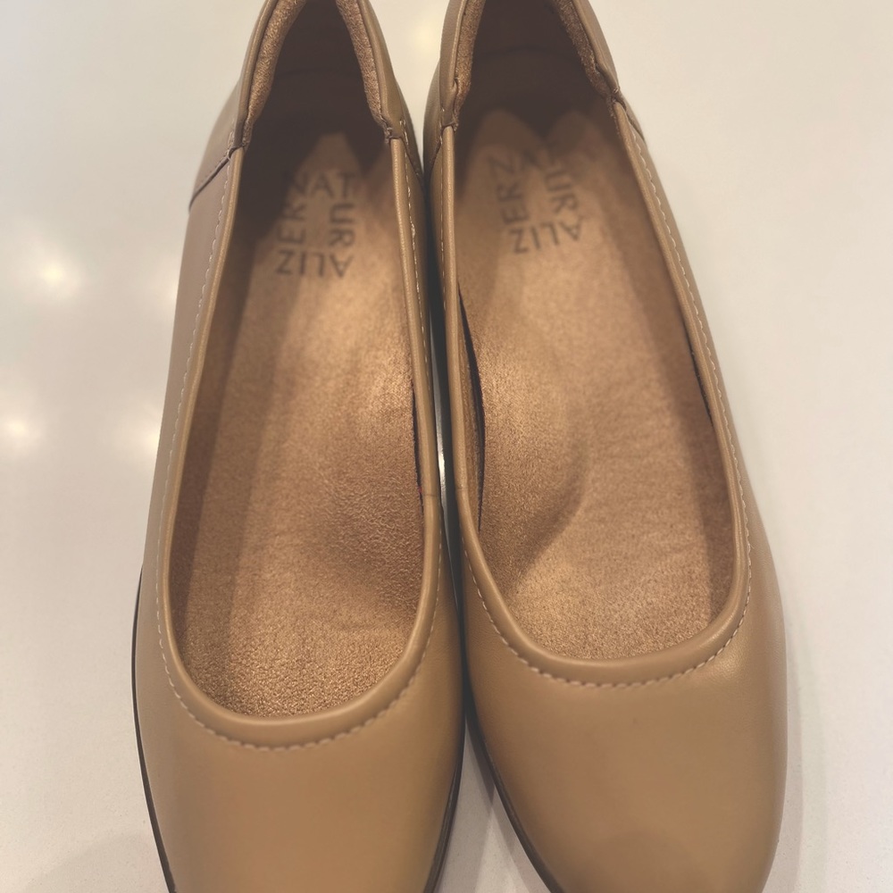 Naturalizer Maxwell Leather Flat